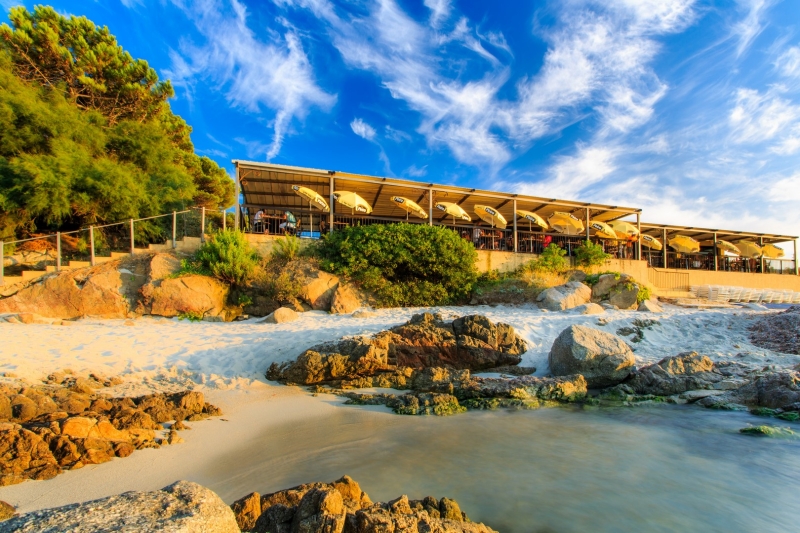 CORSE - Ile Rousse - Entre mer et maquis - p.46-47